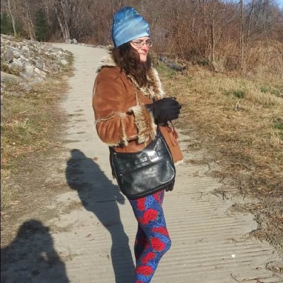 Meet your Posher, Angela - Picture 6 of 7